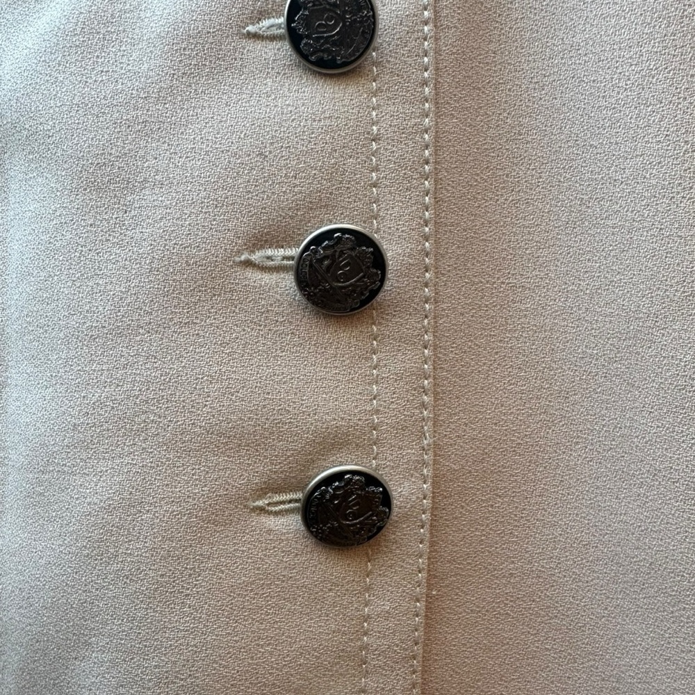 Dolce & Gabbana cream skirt made of 100% virgin wool - Picture 3 of 9